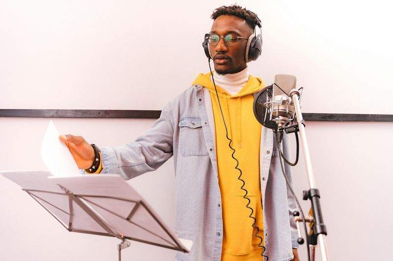 配音與旁白錄製：如何找到最適合的聲音表現